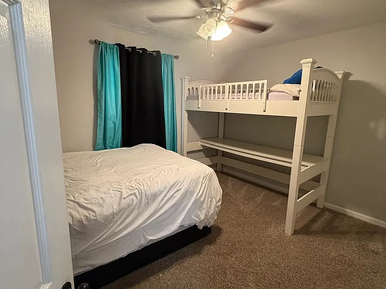 4540 Eltham Park — Photo 14