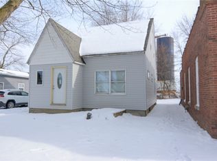 4960 S Taylor Rd, Elwin, IL 62532