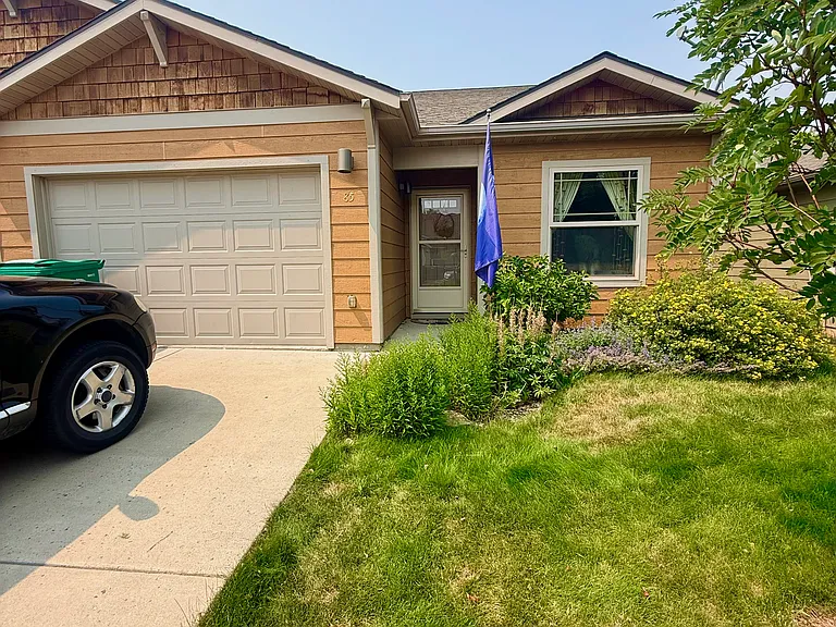 85 Droulliard Ave — Photo 1