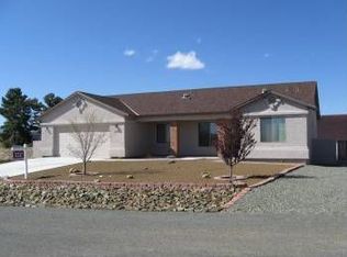 17674 E Bluejay Dr, Mayer, AZ 86333