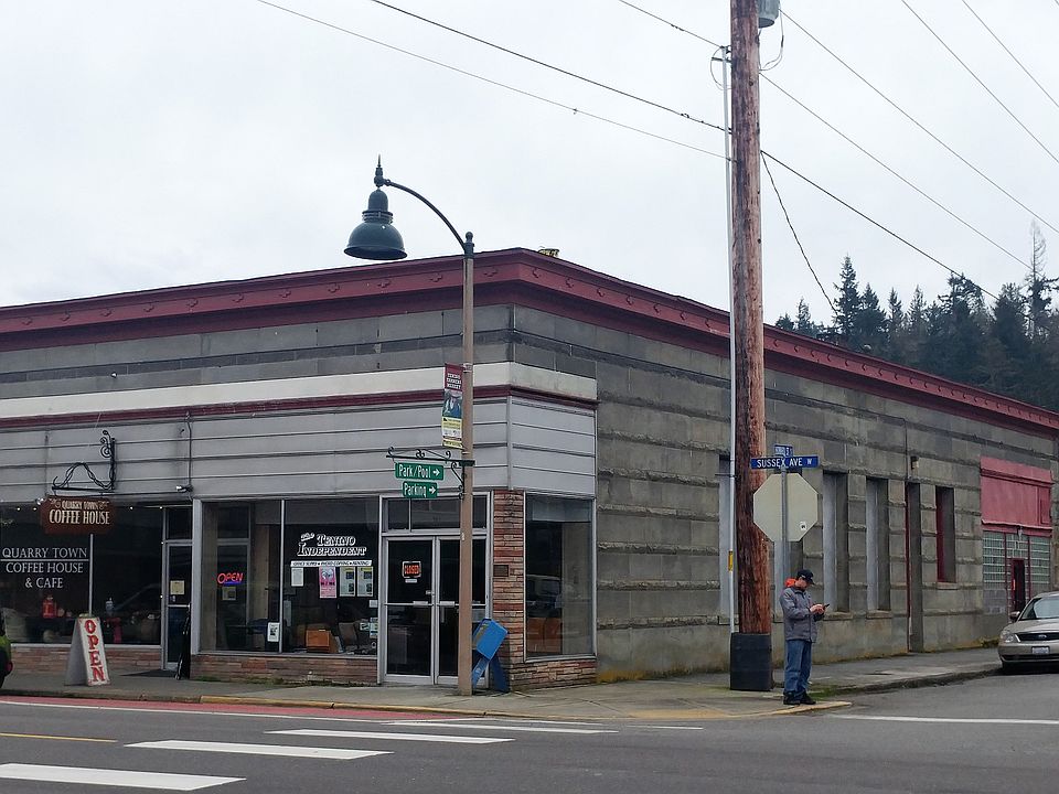 1st image of 297 Sussex Ave W