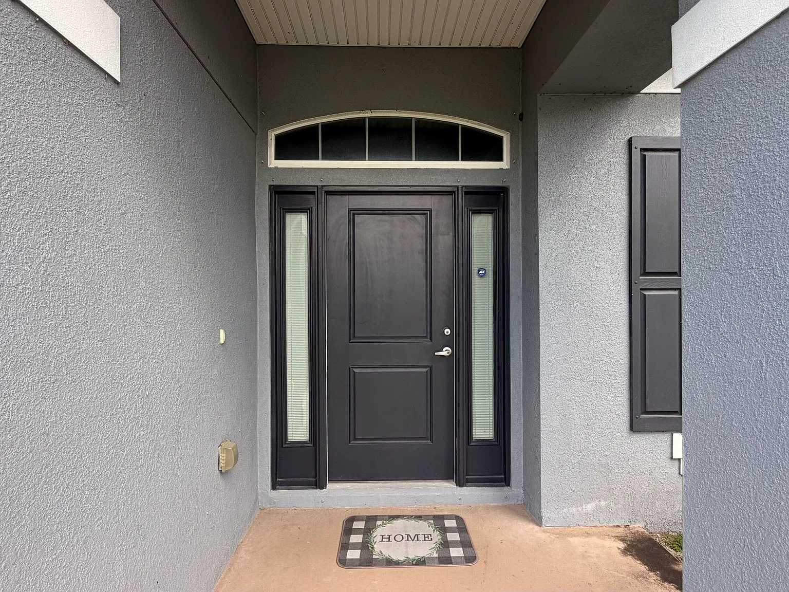 4 bed, 3.0 bath, 2264 sqft, $2,800 — Photo 2
