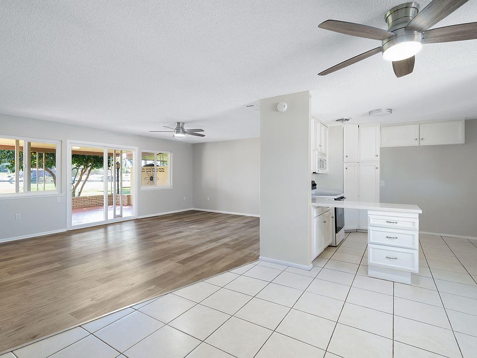 1st image of 77725 Michigan Dr APT 2B