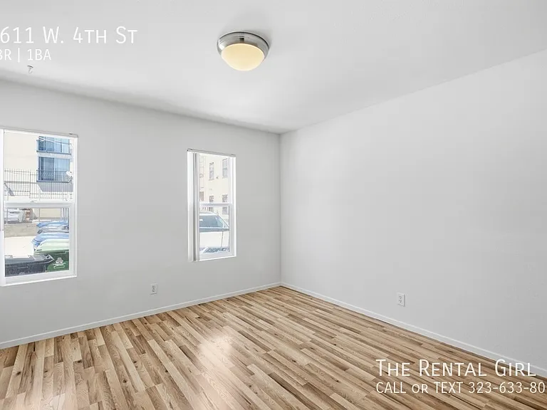3611 W 4th St — Photo 10