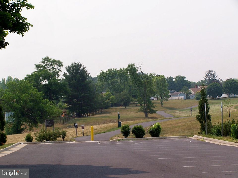 Building Photo 3