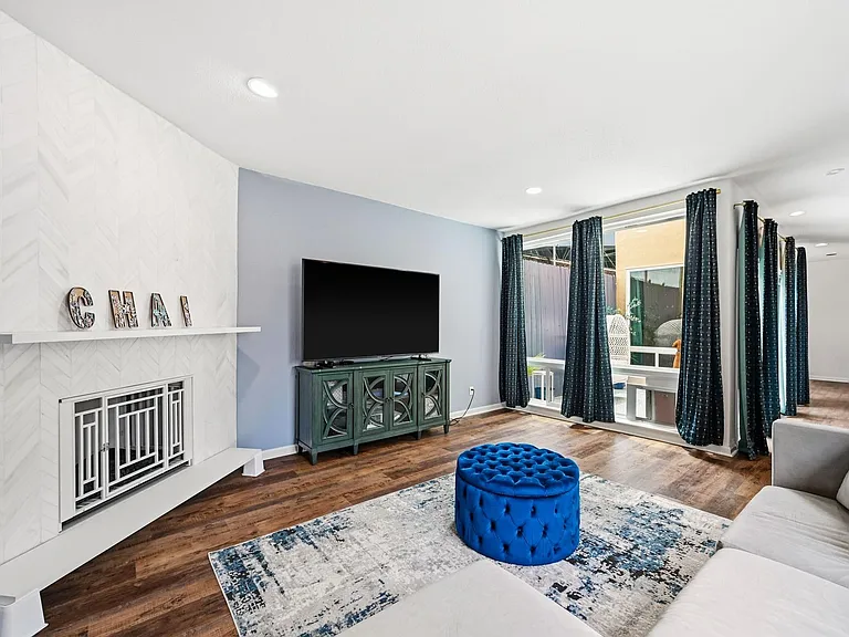 1116 Bering Dr #25 — Photo 10