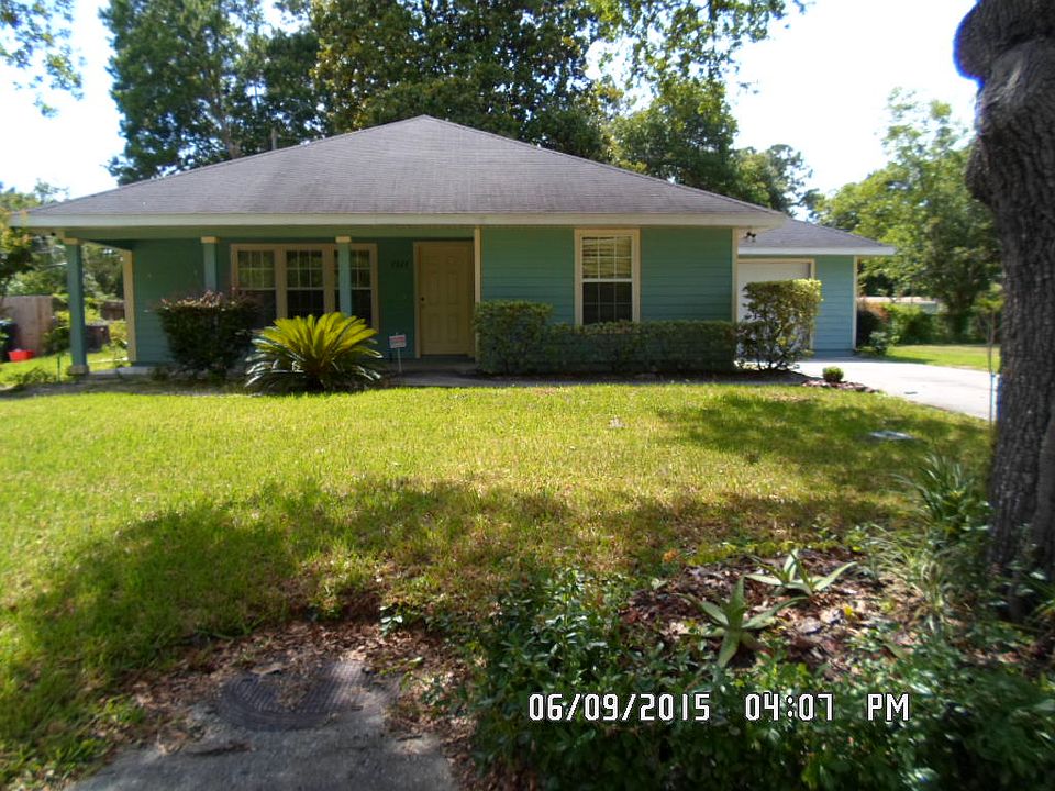 1st image of 2824 NE 15th St