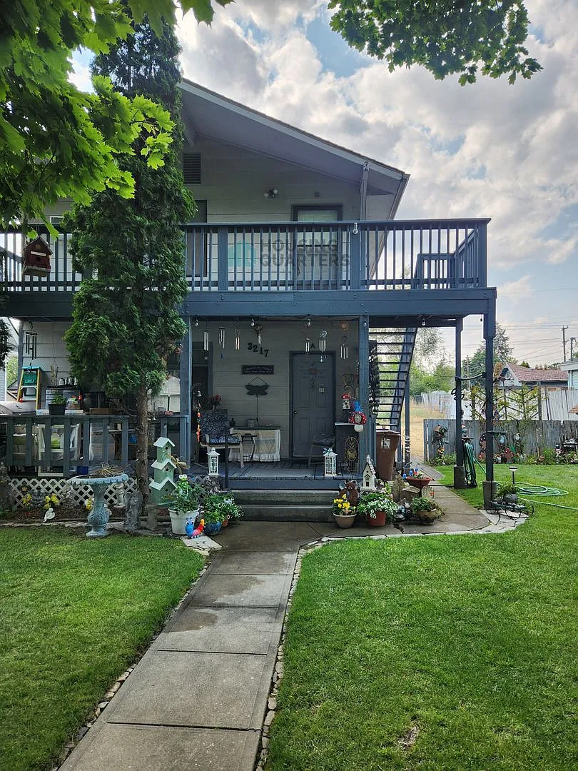 3217 N Lee St — Photo 1