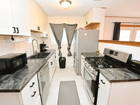 4th image of 1954 Malvern Way