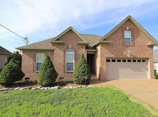 211 Glade Dr, Mount Juliet, TN 37122