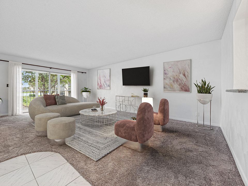 1st image of 7146 Huntington Lane #207