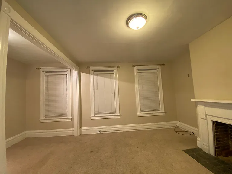 223 Lehigh Ave — Photo 18