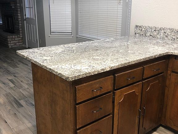 3rd image of 2557 Sharondale Dr