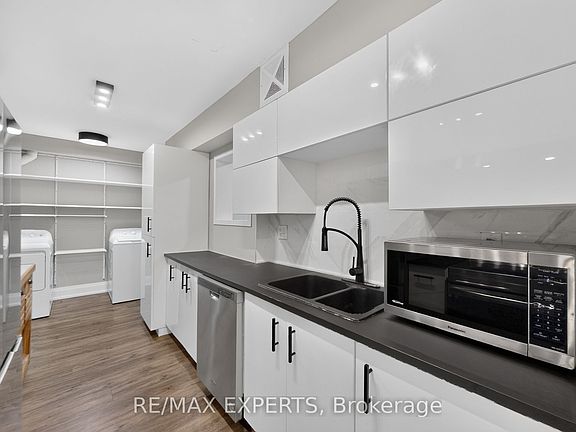 4th image of 390 Dixon Rd #1703