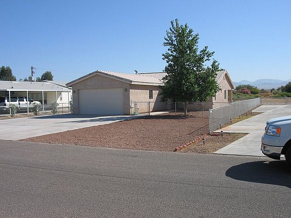 3rd image of 8268 S Evergreen Dr
