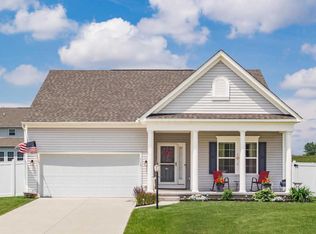 112 Crossbow Ln, Pataskala, OH 43062