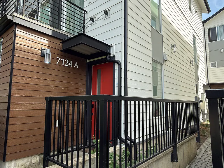7124 A Beacon Ave S #A — Photo 1