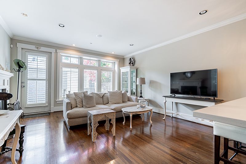 Vancouver House for rent - 2 Bedrooms — photo 27