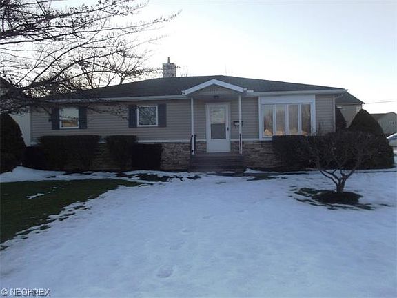 2nd image of 29731 Fairway Blvd