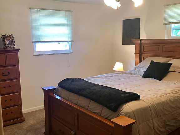 5th image of 341 Bradley Ave