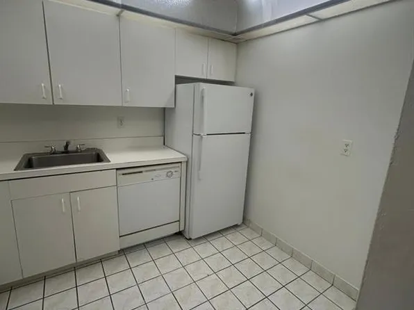 4334 NW 9th Avenue #9-2b, Deerfield Beach, FL 33064