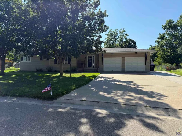 413 Apollo St, Silver Lake, KS 66539