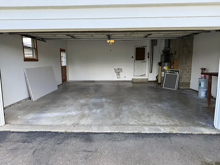 2090 Grange Hall Rd — Photo 5