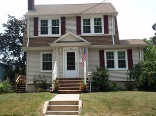 40 Cleveland St, Bergenfield, NJ 07621