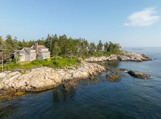 8 Seascape Ln, Southport, ME 04576