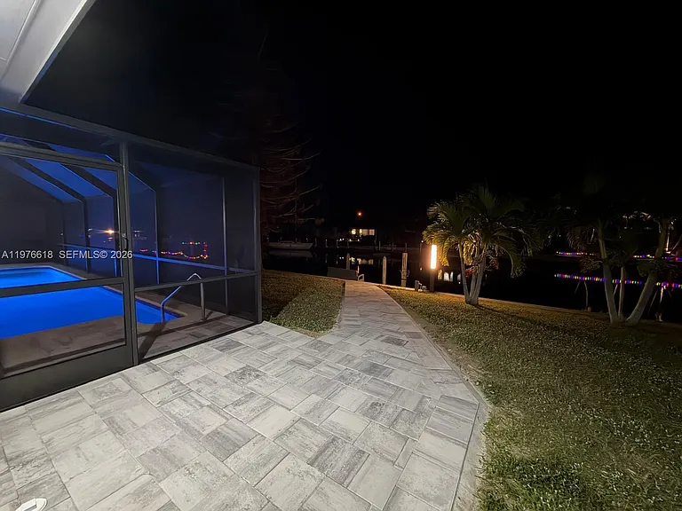 103 Tropicana Dr — Photo 46