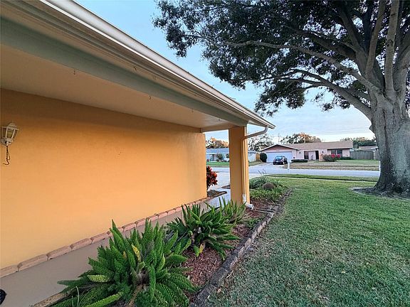 5th image of 13653 Serena Drive