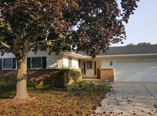 3920 Berry Ridge Dr, Holt, MI 48842