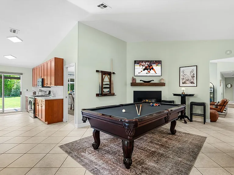 39490 Regency Way — Photo 12