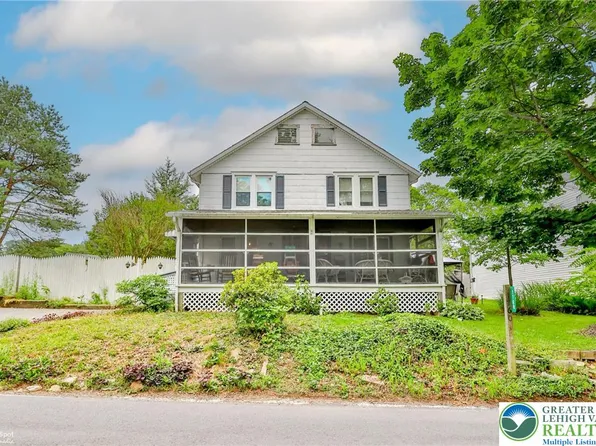 1756 Scherersville Rd, Allentown, PA 18104