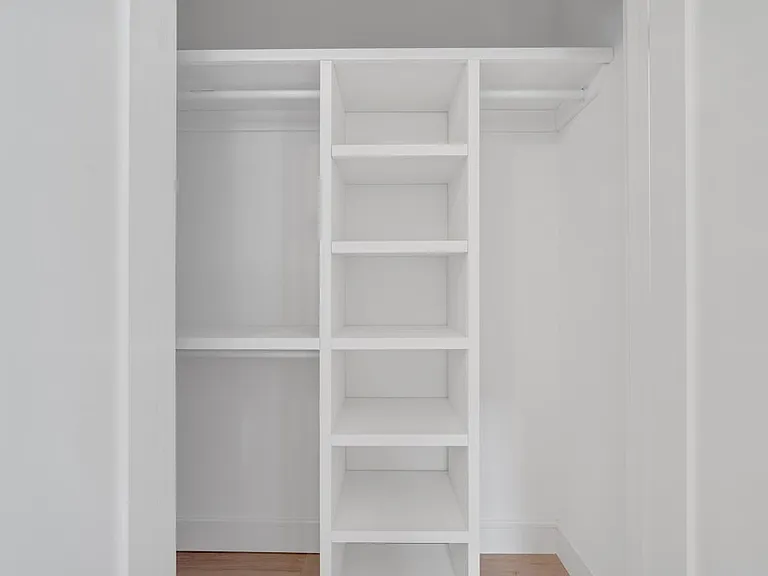 20 Lexington Ave — Photo 13
