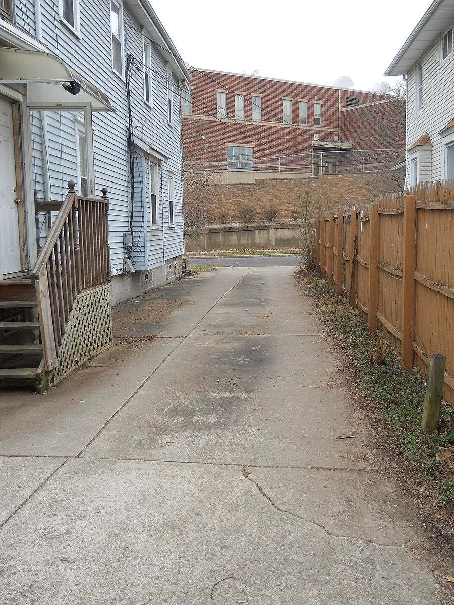 Building Photo - 53 S Highland Ave #2