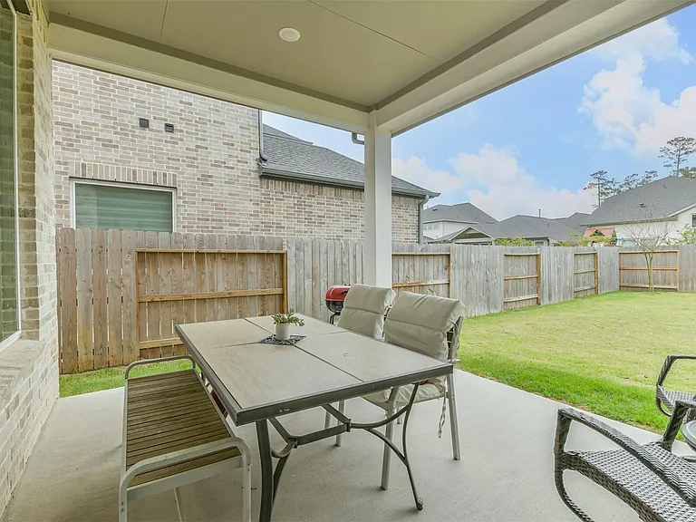 9243 Trimble Landing Dr — Photo 27