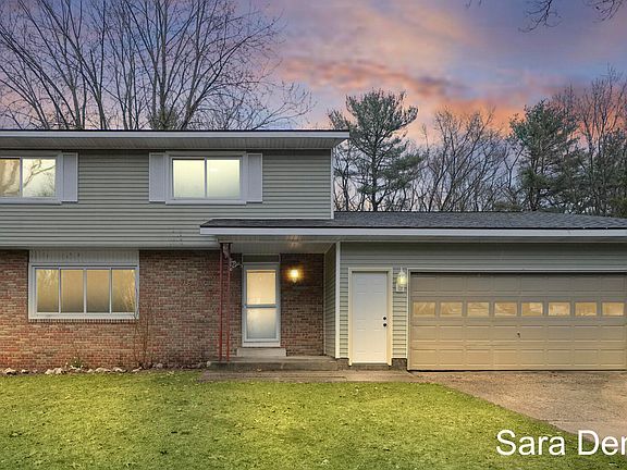 2nd image of 760 E Wedgewood Dr