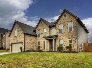 929 Brookwood Ln, Maryville, TN 37801