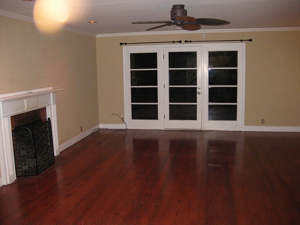 2nd image of 1691 Cleveland Ave