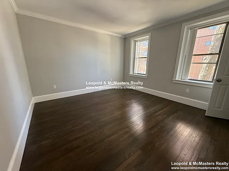 99 Longwood Ave #1 — Photo 4
