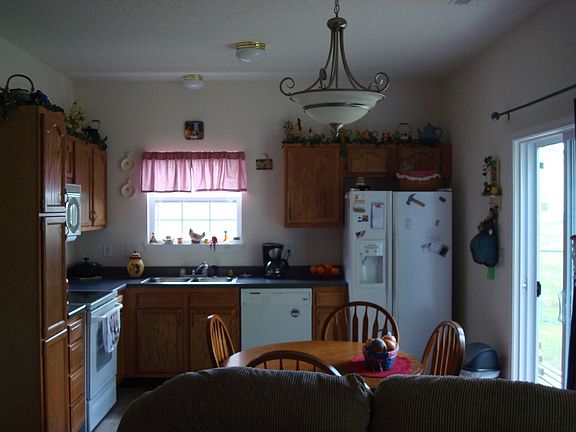 3rd image of 9216 Dry Creek Dr