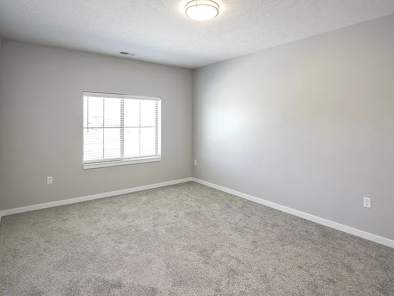 Deerfield Apartments & Chateaus — Photo 42