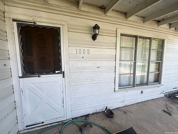 3rd image of 1008 Avenue T