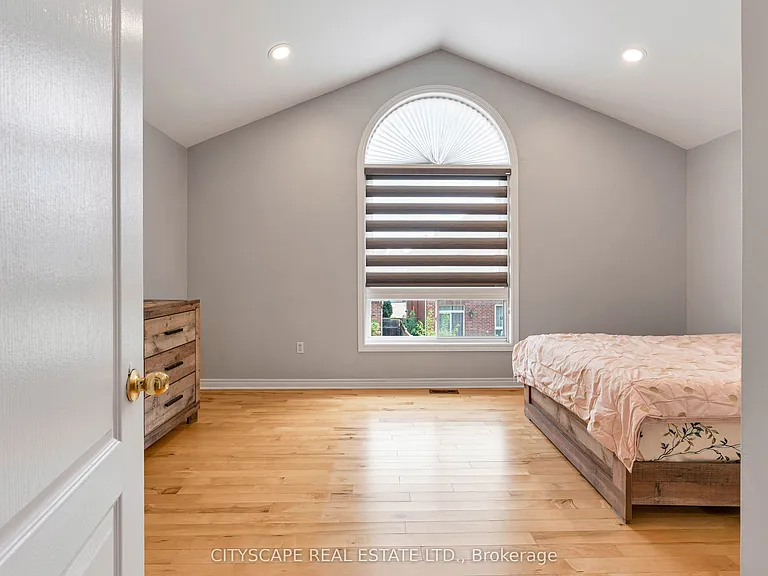 5623 Longboat Ave — Photo 33