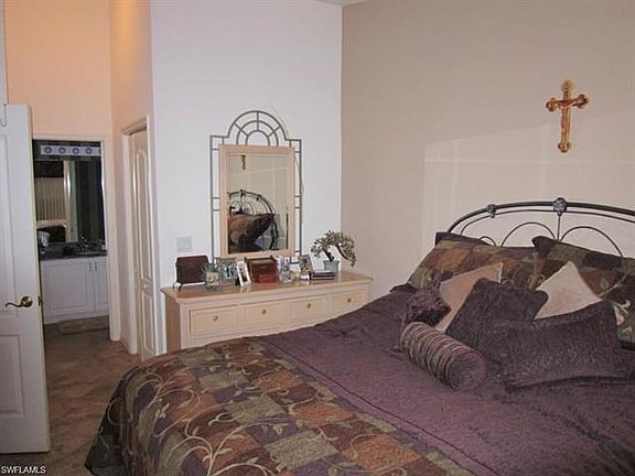 3rd image of 230 Newport Dr APT 612