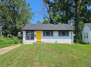 227 Estridge Rd, Saint Louis, MO 63137
