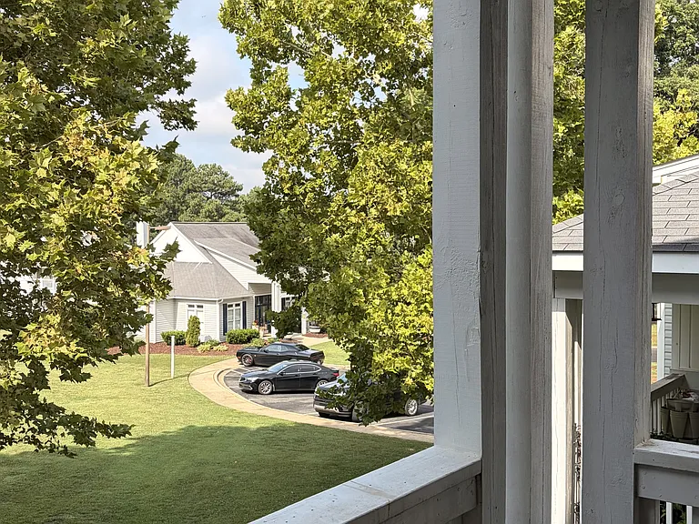 28 Hamiltons Harbor Dr #DR932 — Photo 9