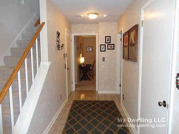 4th image of 10039 N Kirkland Ct