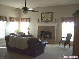 5th image of 12560 Cimarron Ave